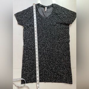 Lululemon Swiftly Tech Short Sleeve Shirt Women's Size 6